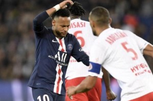  尚布利教练临场指挥出色，法甲换人调整立竿见影