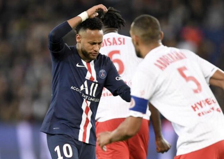  尚布利教练临场指挥出色，法甲换人调整立竿见影